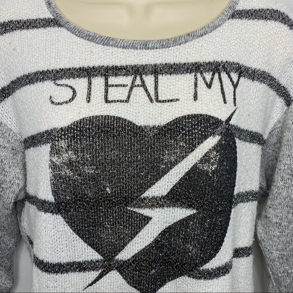 Stranded Juniors “Steal My Heart” Striped Knit Sweater L White Black Gray 3/4 - Picture 2 of 11